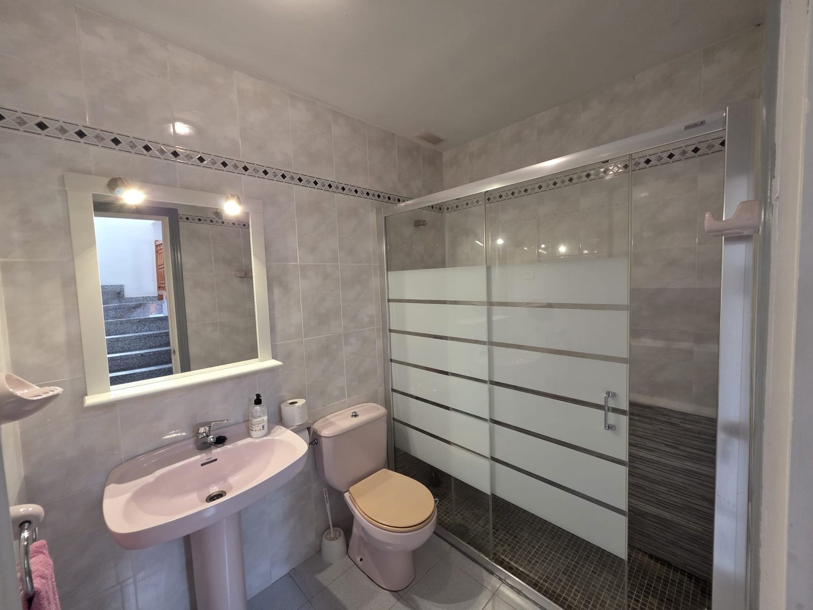 Baño con ducha